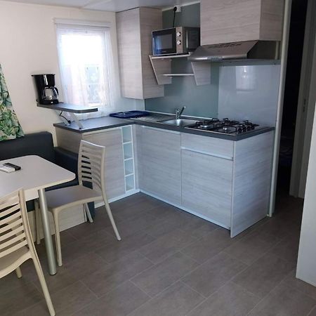 Mobil Home L'Eau Vive Les Arcs-sur-Argens Екстер'єр фото